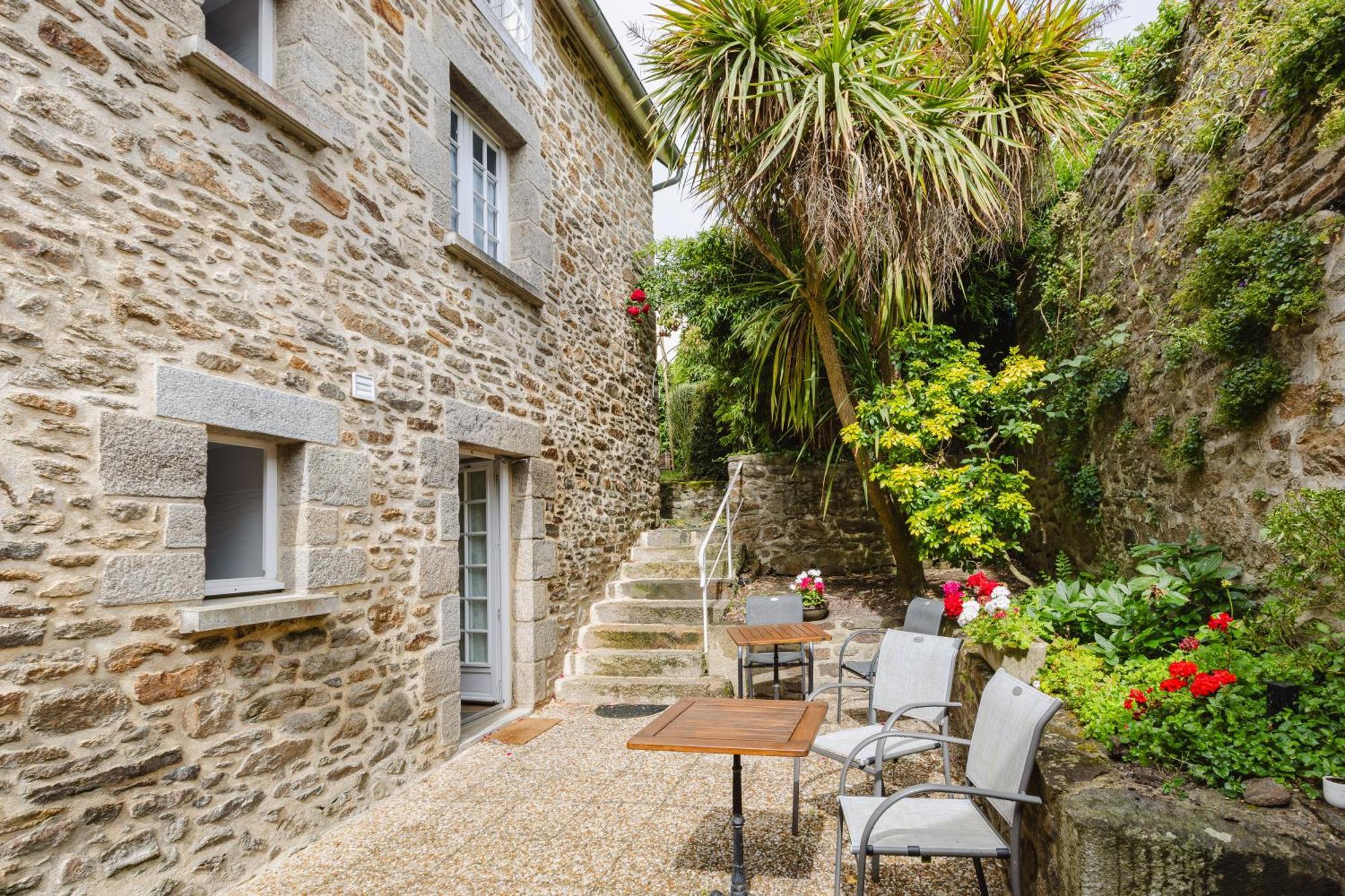 Demeures & Chateaux - Hotel De La Porte Saint-Malo Dinan Exteriér fotografie